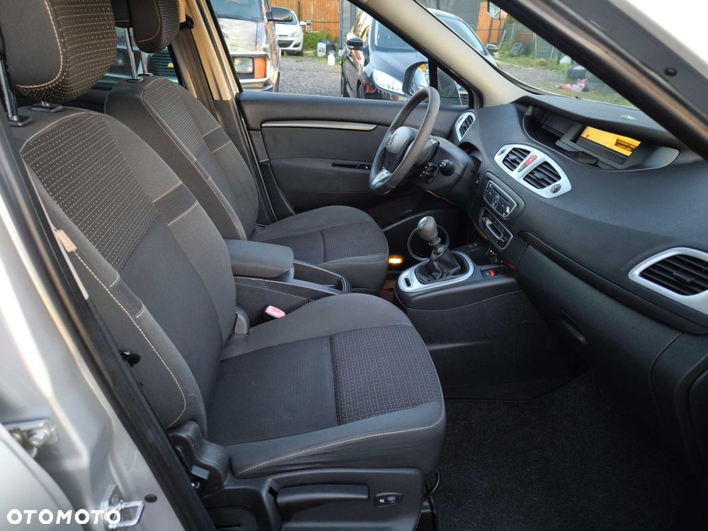 Renault Scenic - 12