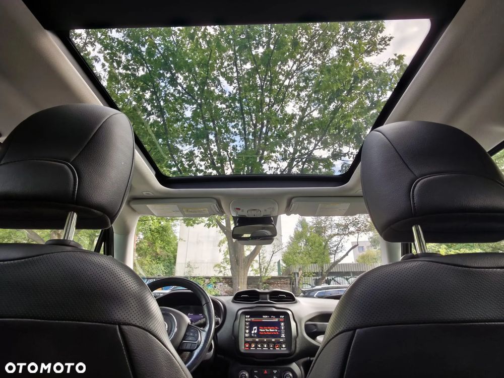 Jeep Renegade - 12