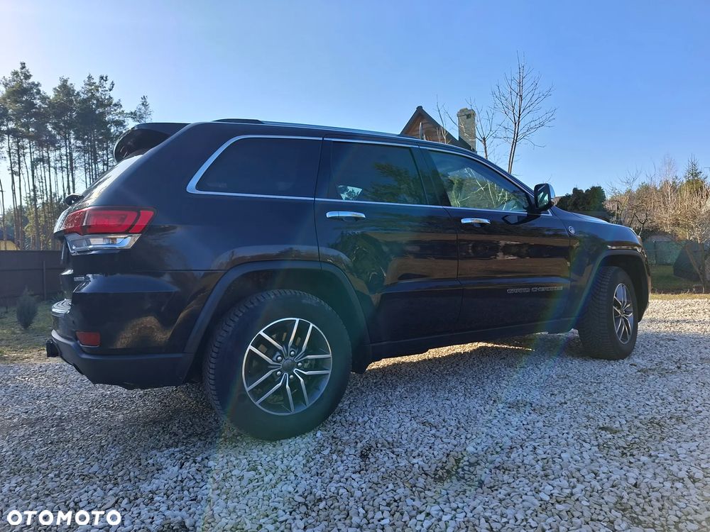 Jeep Grand Cherokee - 1