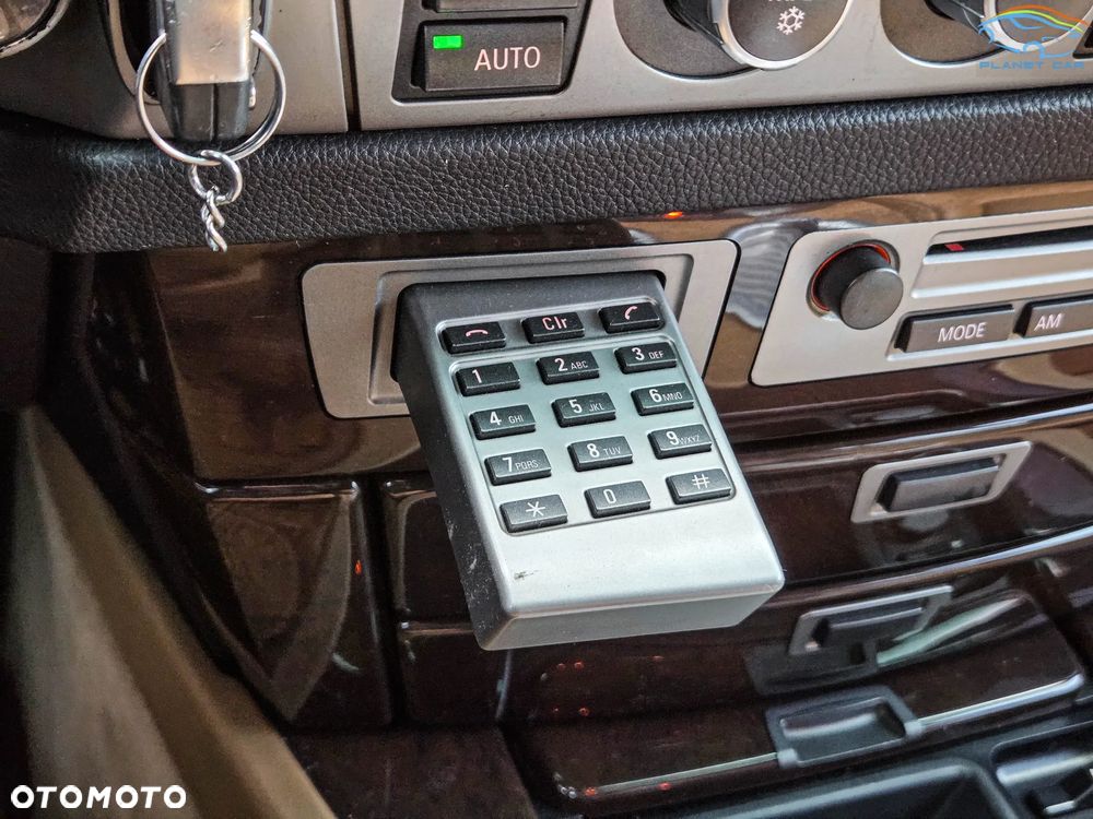 BMW Seria 7 750Li - 32