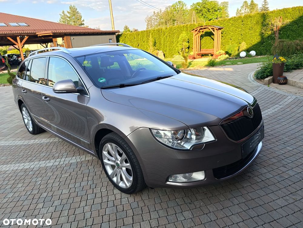 Skoda Superb 2.0 TDI DSG Exclusive - 13