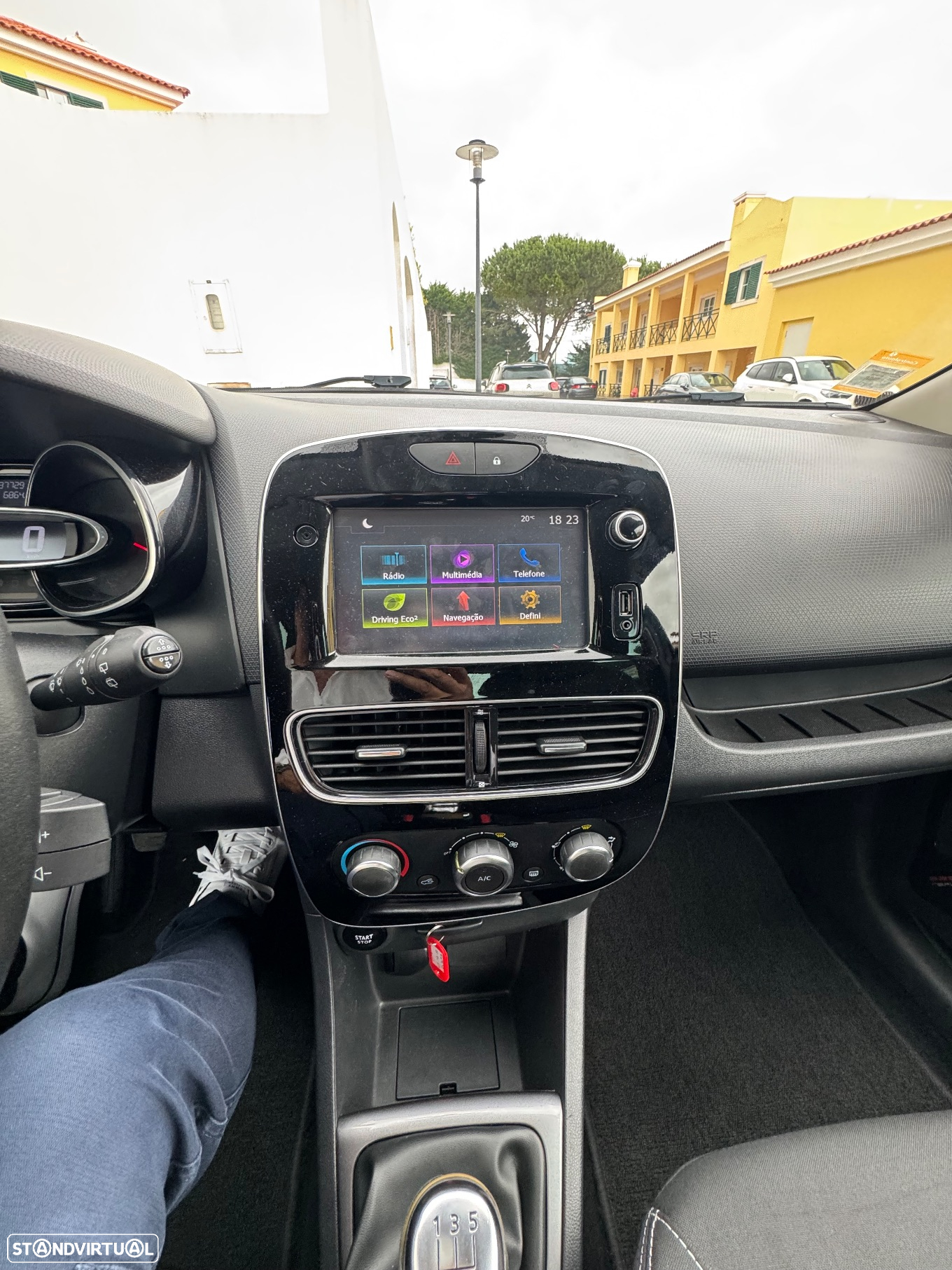 Renault Clio 1.5 dCi Limited - 13