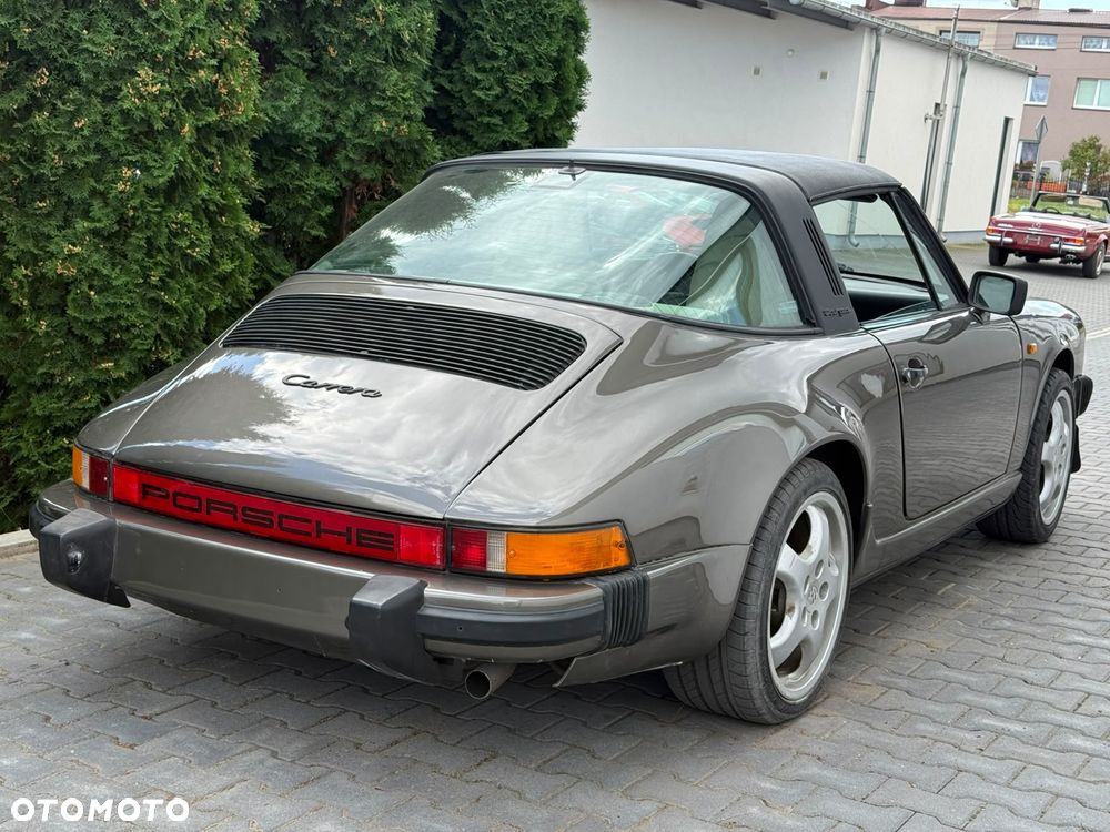 Porsche 911 - 9