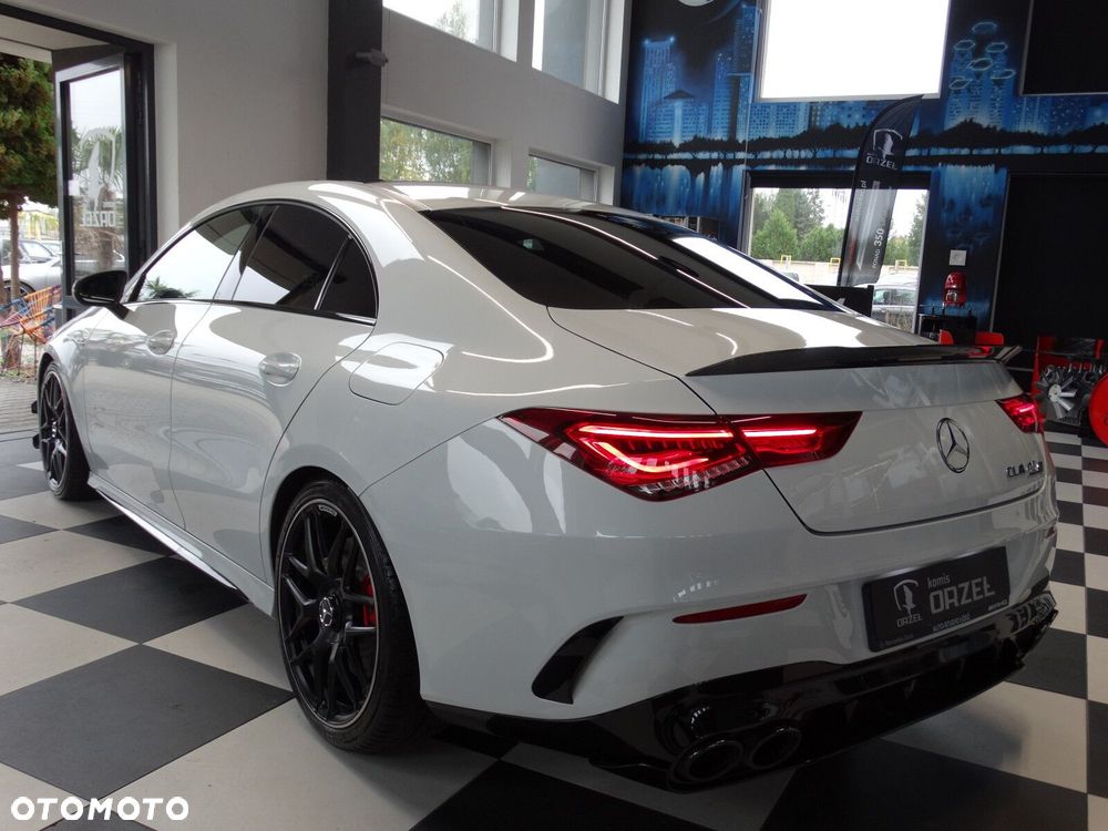 Mercedes-Benz CLA - 5