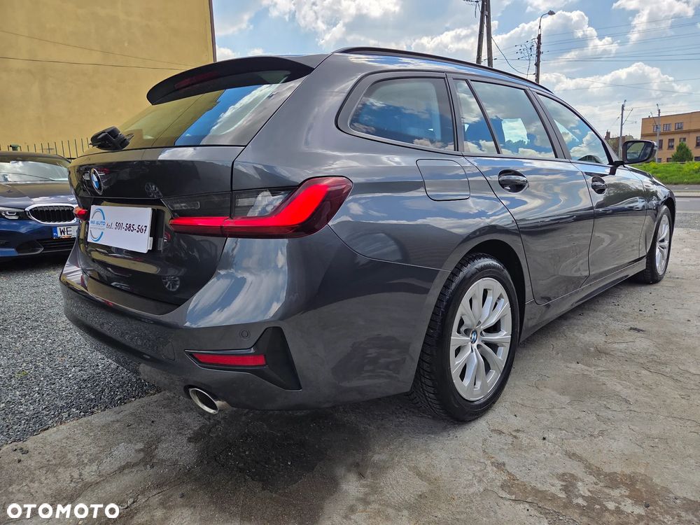BMW Seria 3 320d xDrive Advantage - 9
