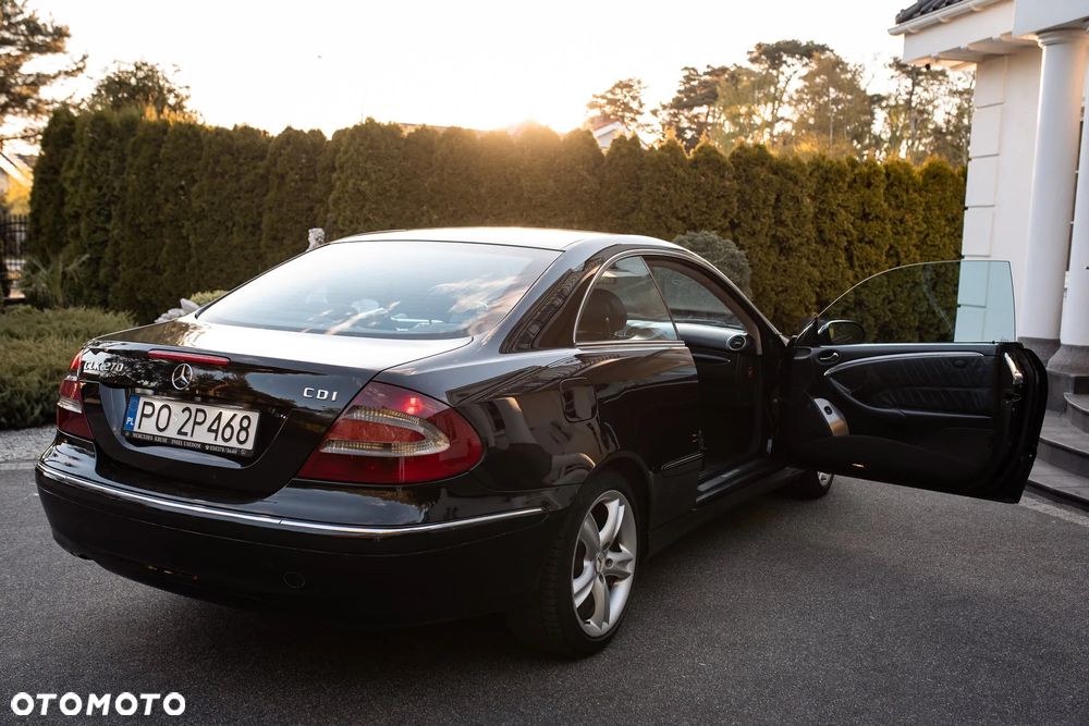 Mercedes-Benz CLK - 6