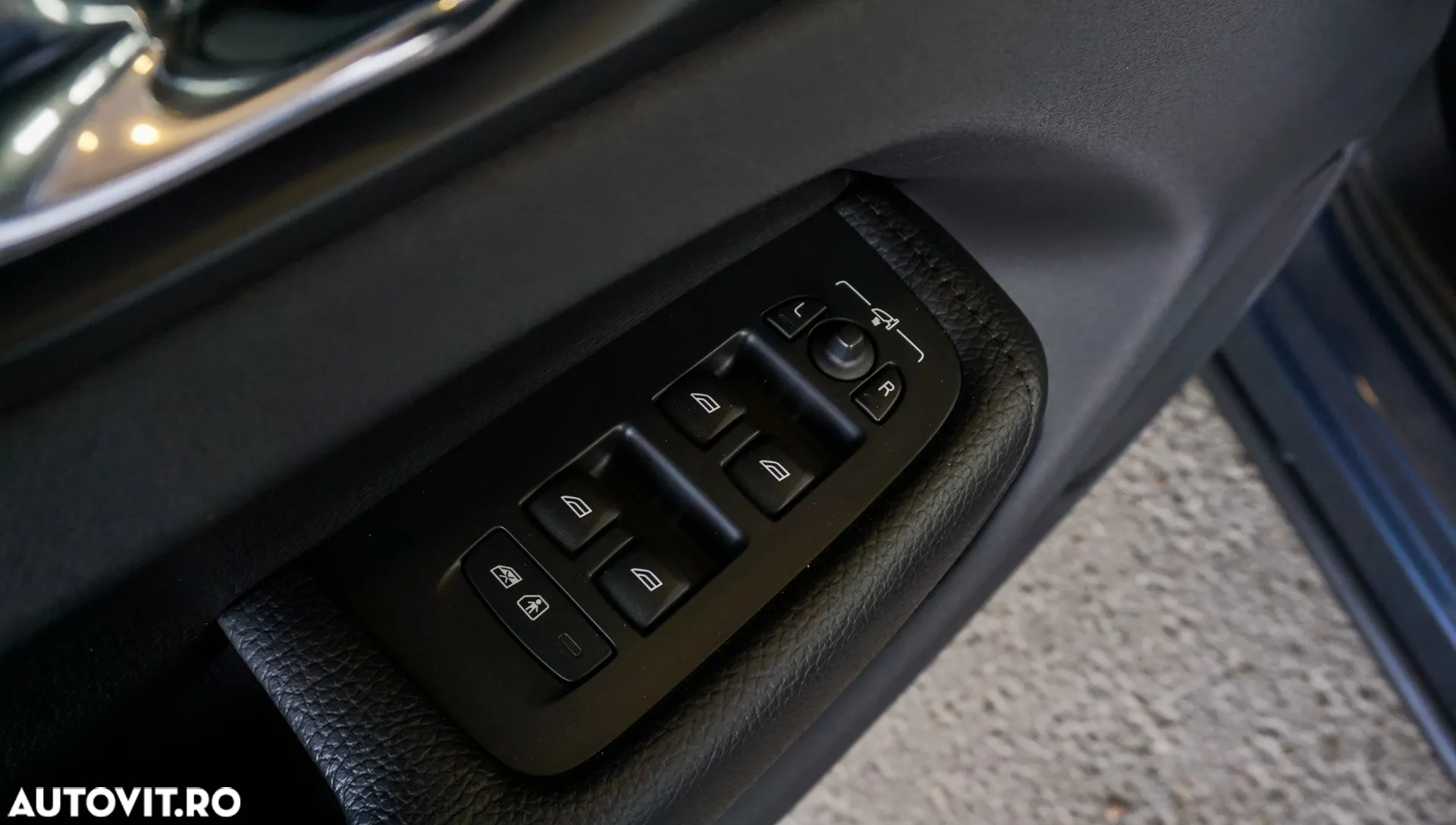 Volvo XC 60 T4 Geartronic Momentum - 21