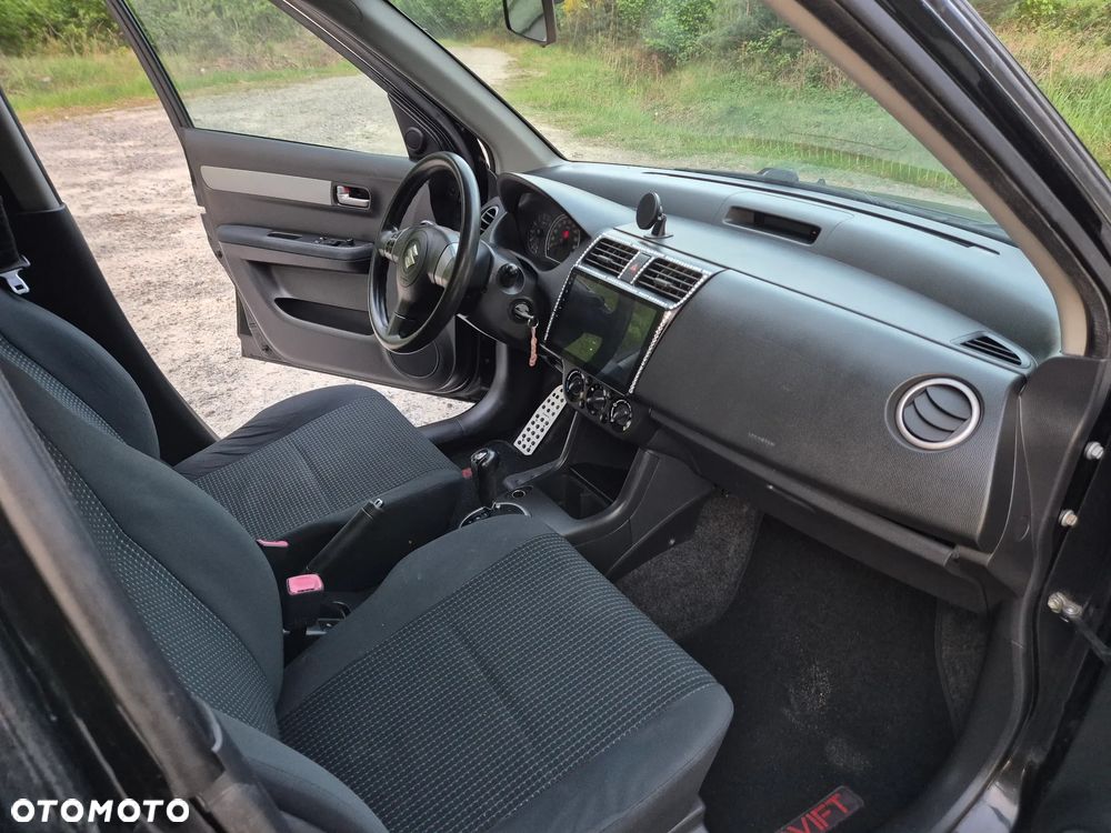 Suzuki Swift - 23