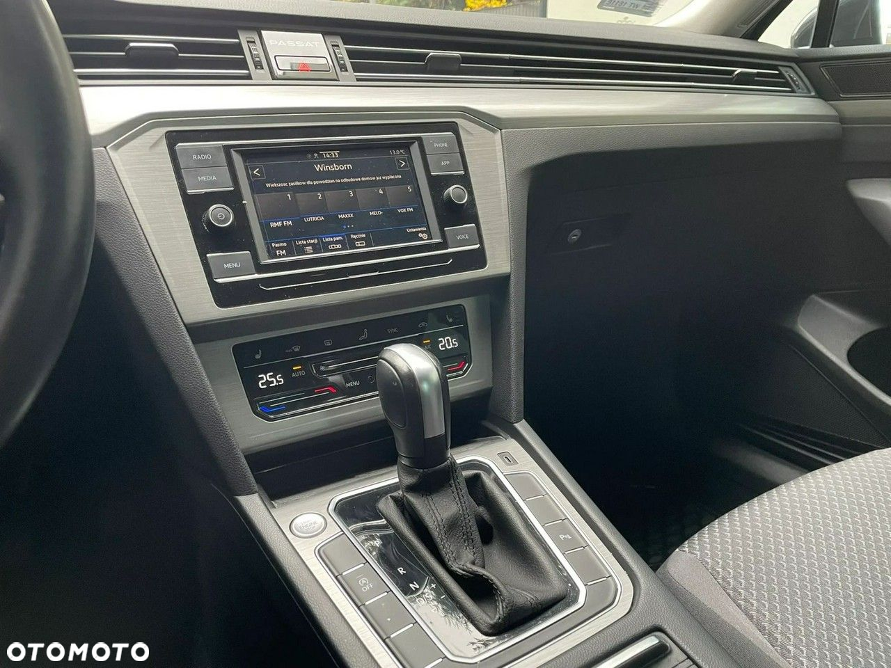 Volkswagen Passat 2.0 TDI EVO Essence DSG - 16
