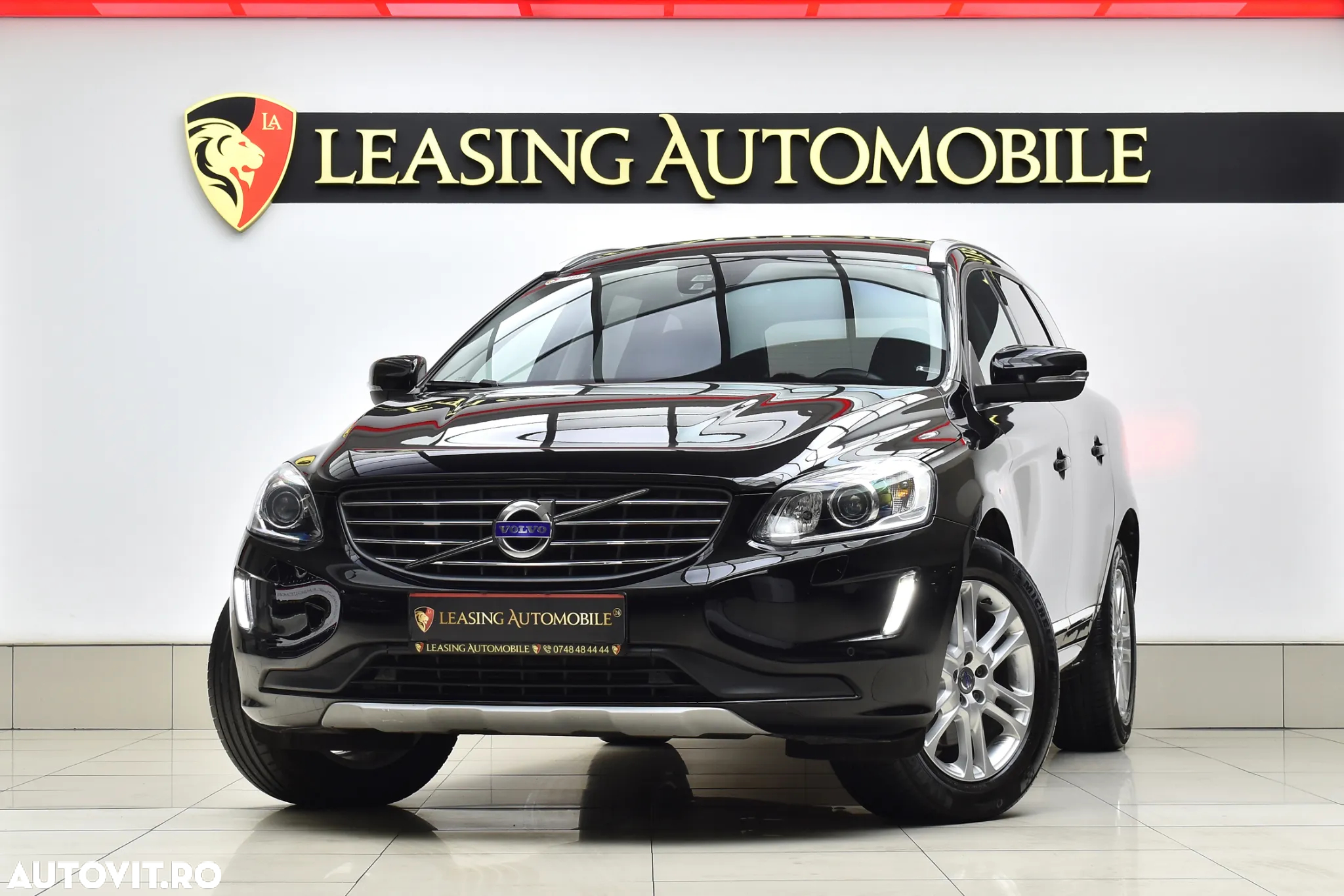 Volvo XC 60 D5 AWD Geartronic Summum - 2