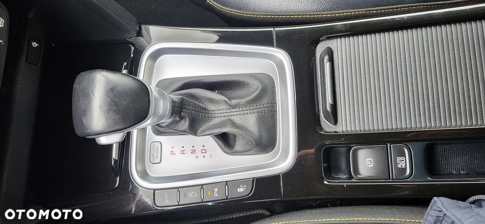 Kia XCeed 1.6 T-GDI L Business Line DCT - 16