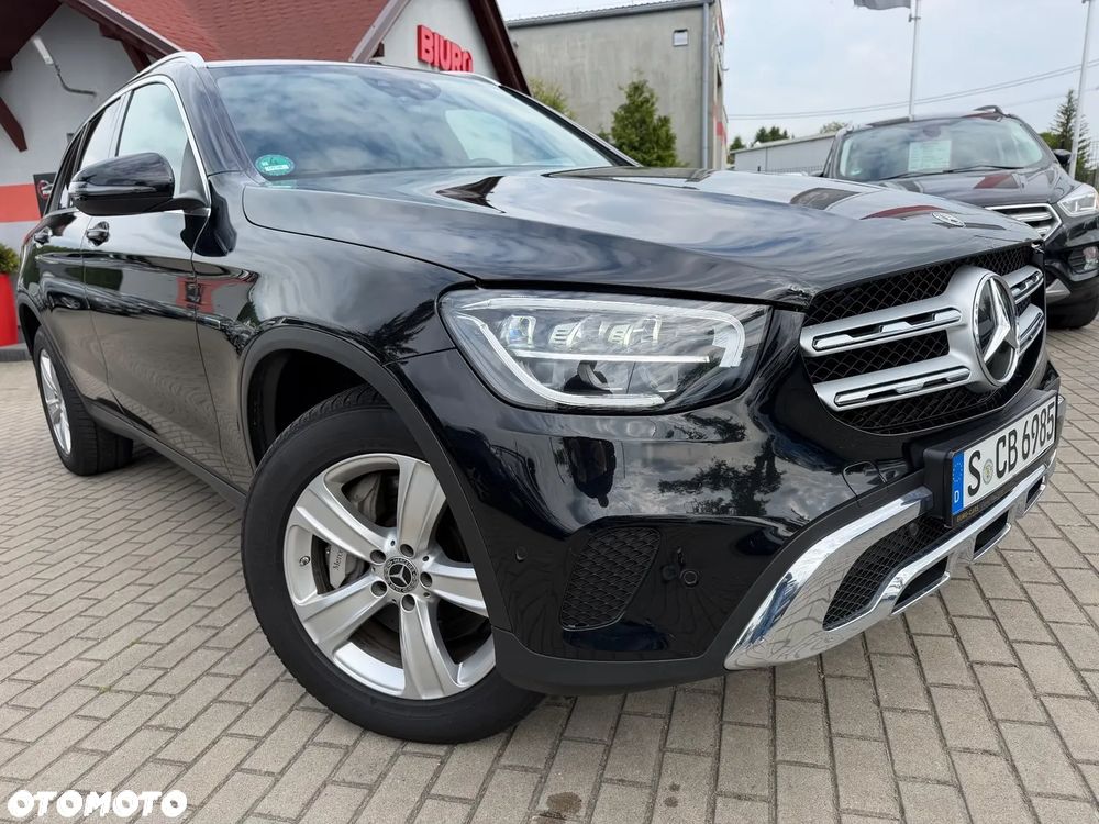 Mercedes-Benz GLC 300 e 4-Matic - 8