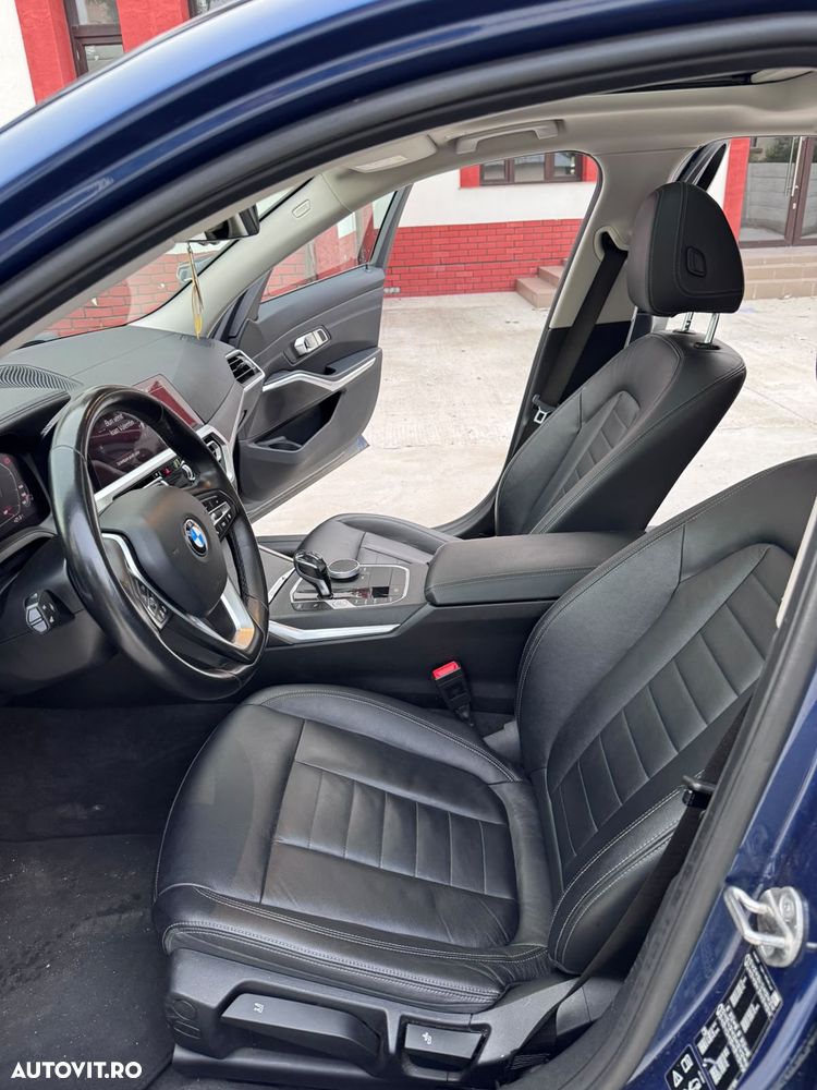 BMW Seria 3 320d xDrive AT - 14