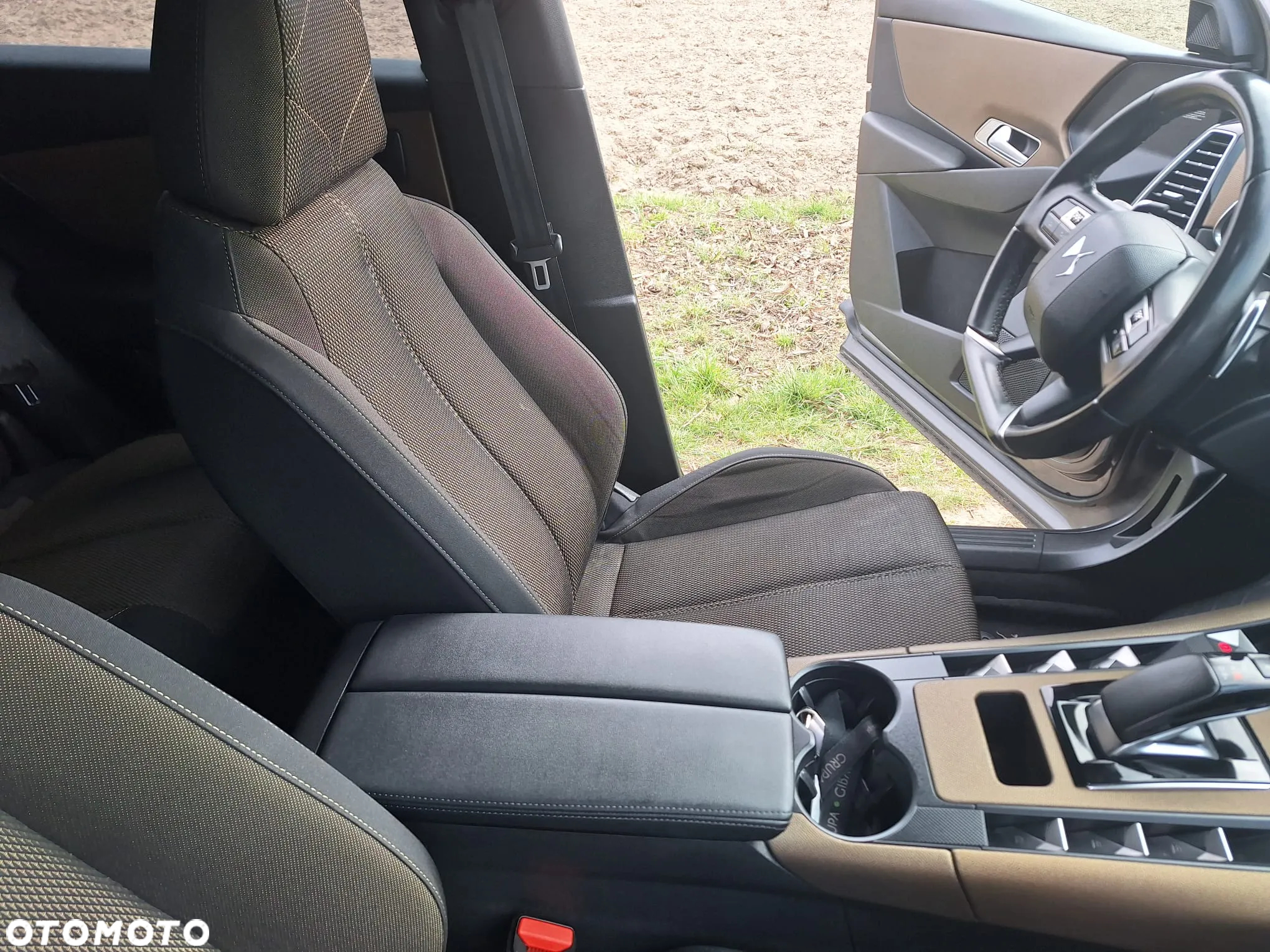 DS Automobiles DS 7 Crossback 1.6 E-Tense 4x4 Grand Chic - 30