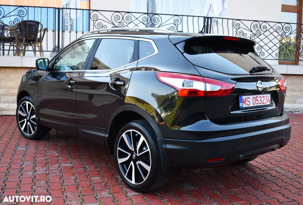 Nissan Qashqai 1.6 DCI Xtronic TEKNA - 6