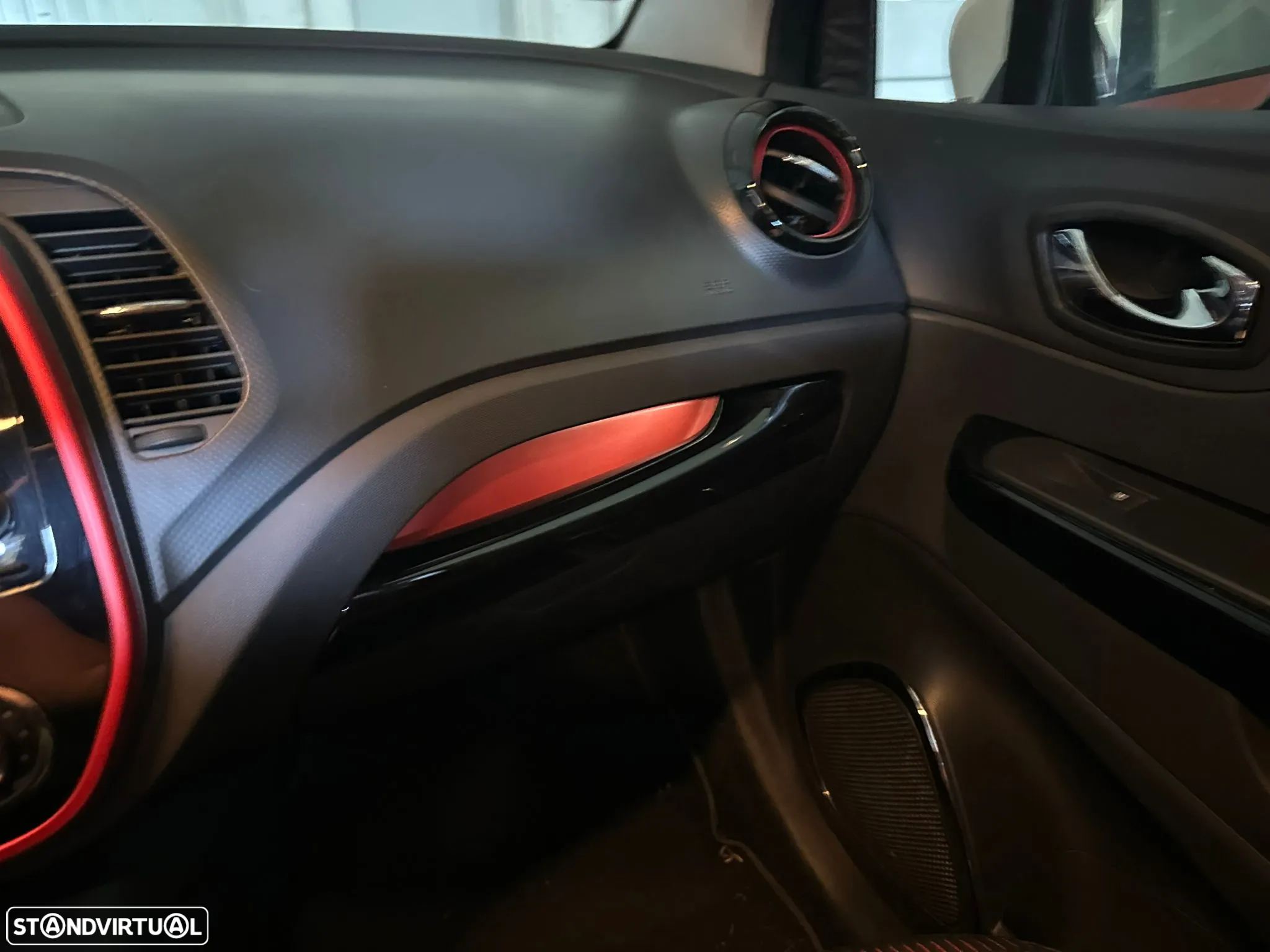 Renault Captur 1.5 dCi Helly Hansen - 10