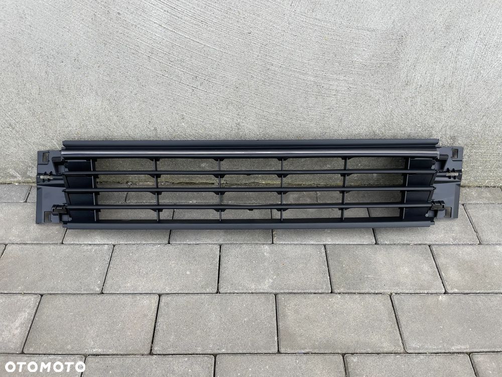KRATKA ŚRODKOWA VW POLO 6R0 LIFT  2014-2017 - NOWA - 1