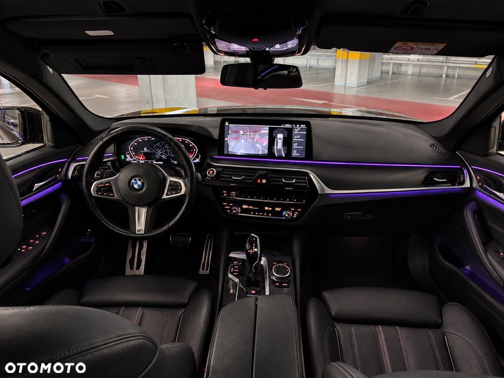 BMW Seria 5 540d xDrive mHEV M Sport sport - 17