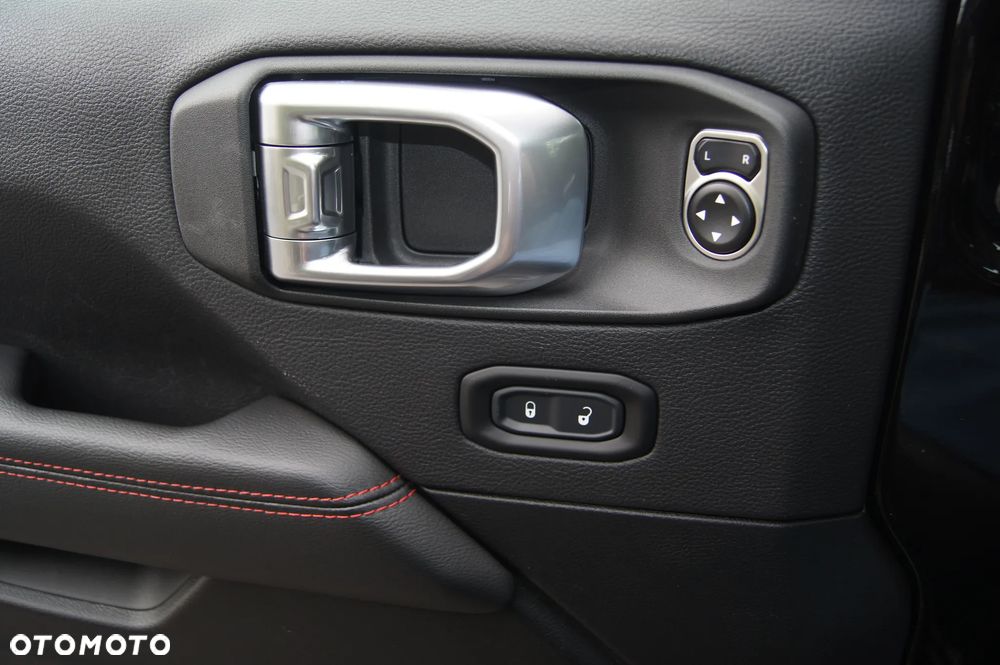 Jeep Wrangler - 13