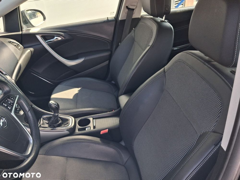 Opel Astra 1.7 CDTI Enjoy - 10