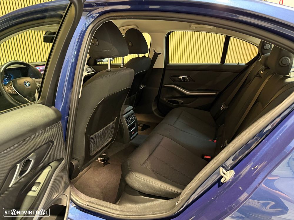 BMW 320 e Auto - 16