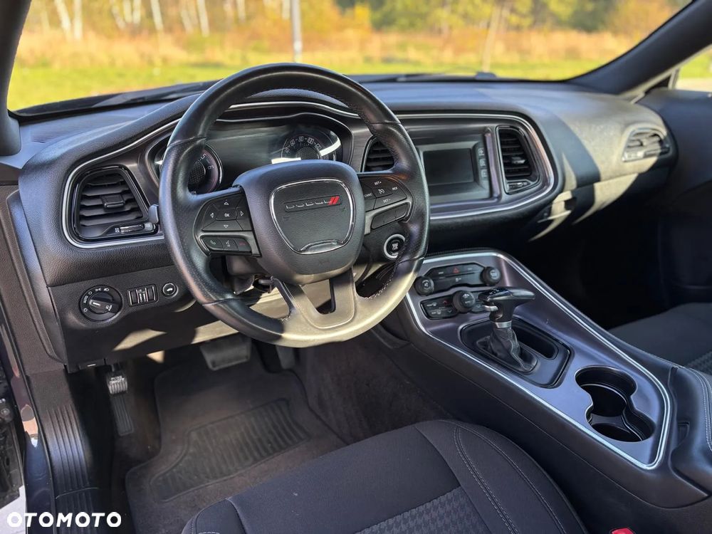 Dodge Challenger 3.6 SXT - 27