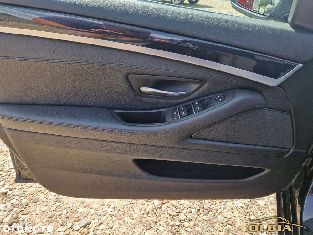 BMW Seria 5 - 30