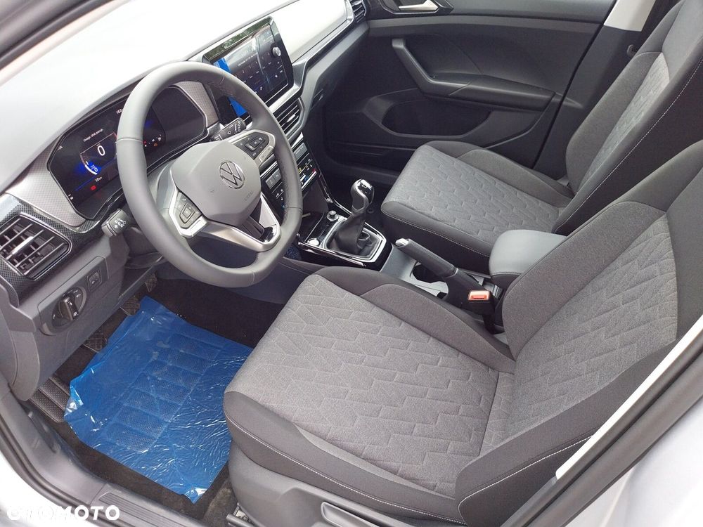 Volkswagen T-Cross - 8