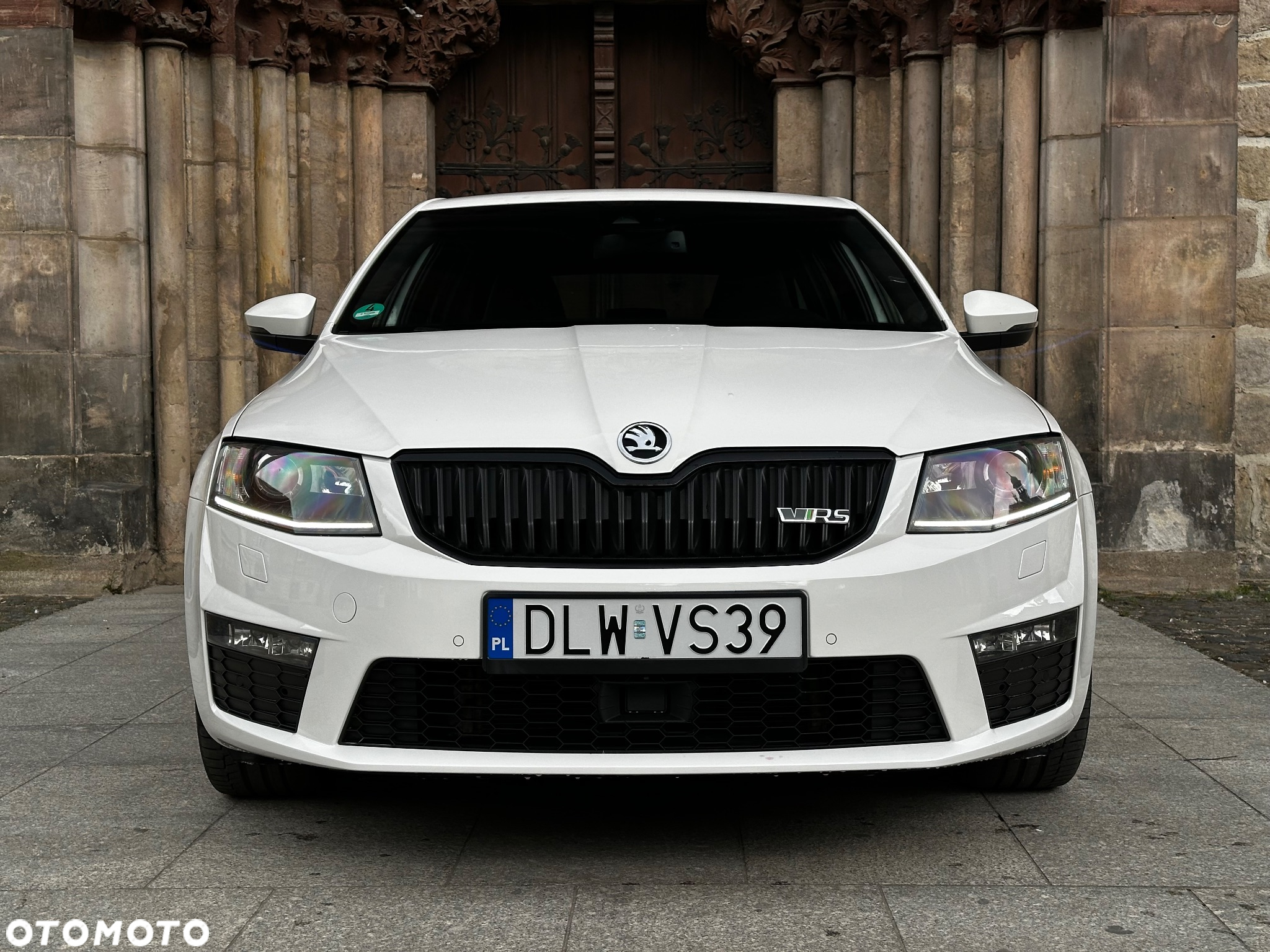 Skoda Octavia 2.0 TDI RS DSG - 2