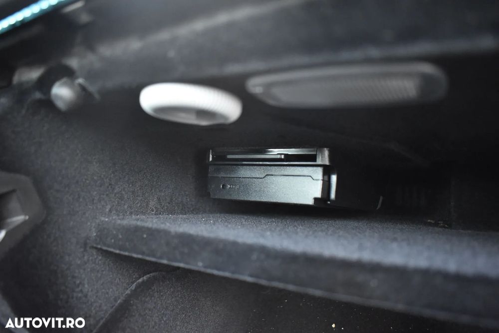 Mercedes-Benz E - 38