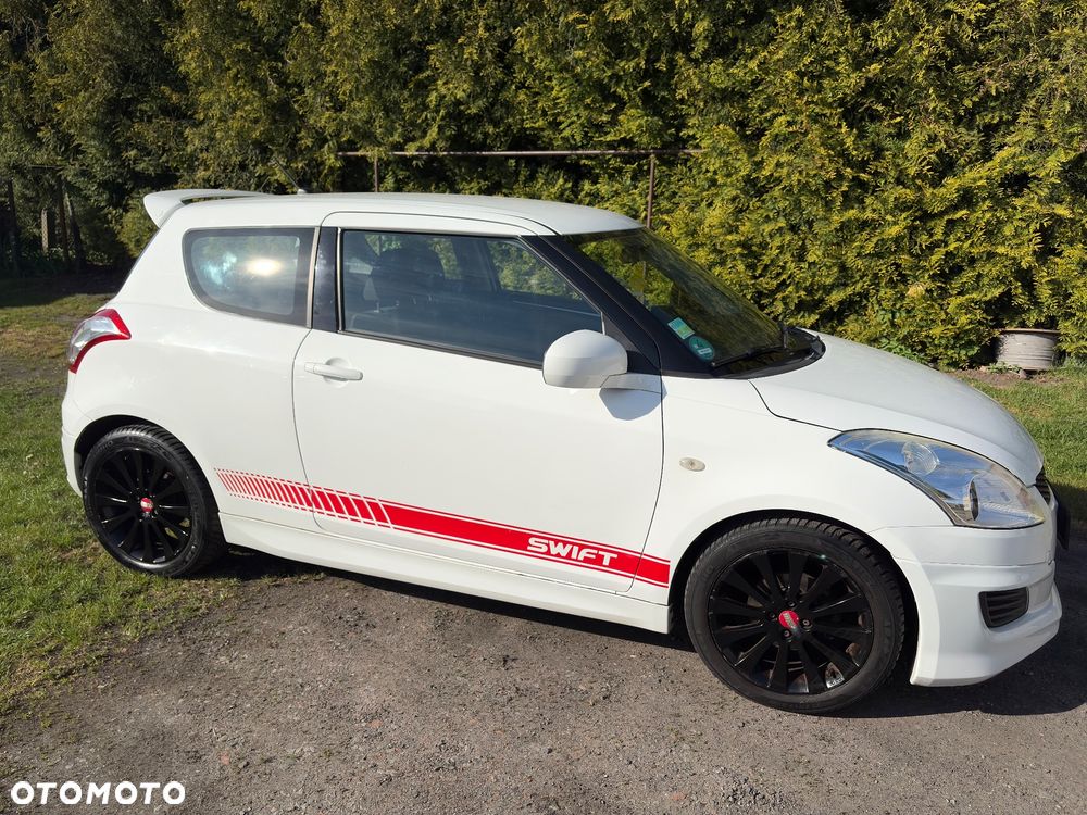 Suzuki Swift 1.2 Premium - 2