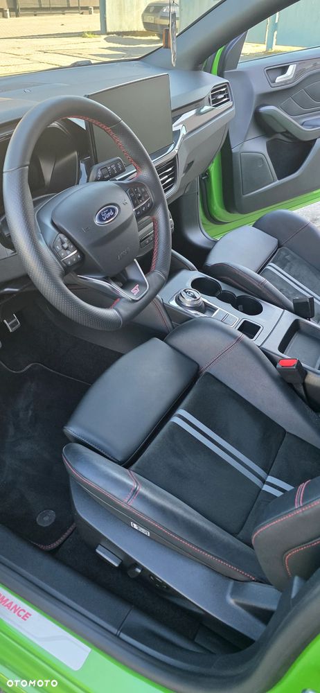 Ford Focus - 11