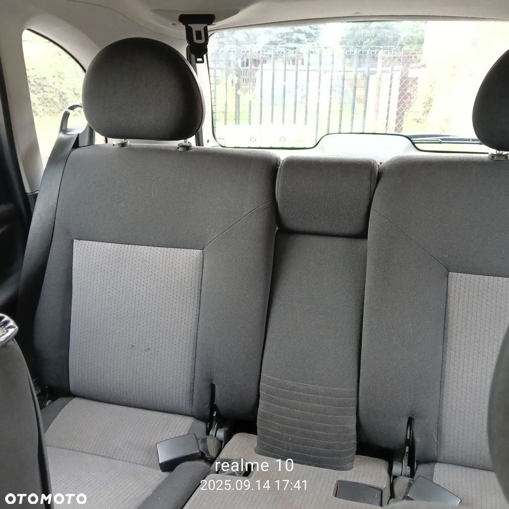 Opel Meriva 1.6 16V (Essentia) - 5