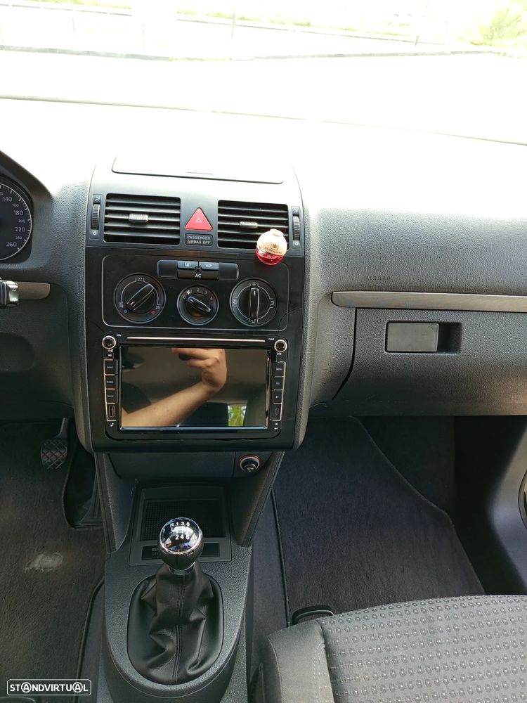 VW Touran 1.9 TDi Basis 7L - 14