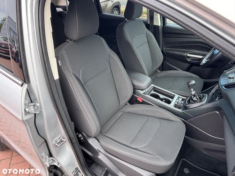 Ford Kuga - 9