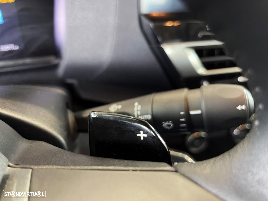 Citroën C4 X 1.2 PureTech Plus EAT8 - 12