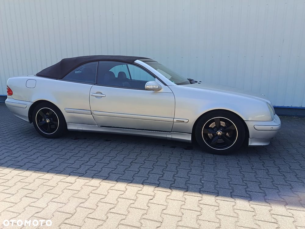 Mercedes-Benz CLK 320 Elegance - 11