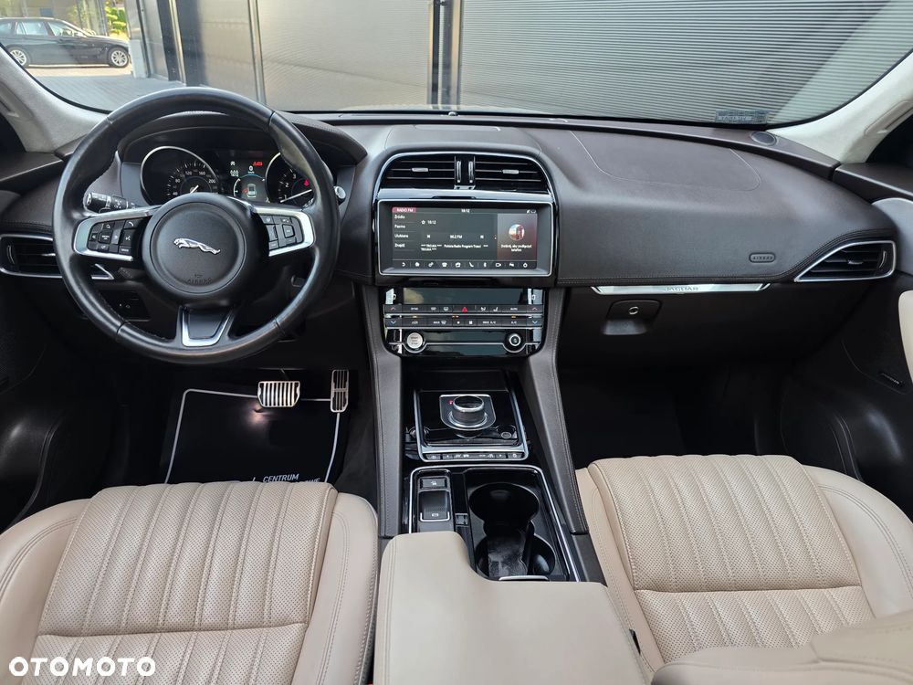 Jaguar F-Pace 2.0 i4P AWD Portfolio - 17