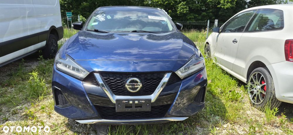 Nissan Maxima - 2