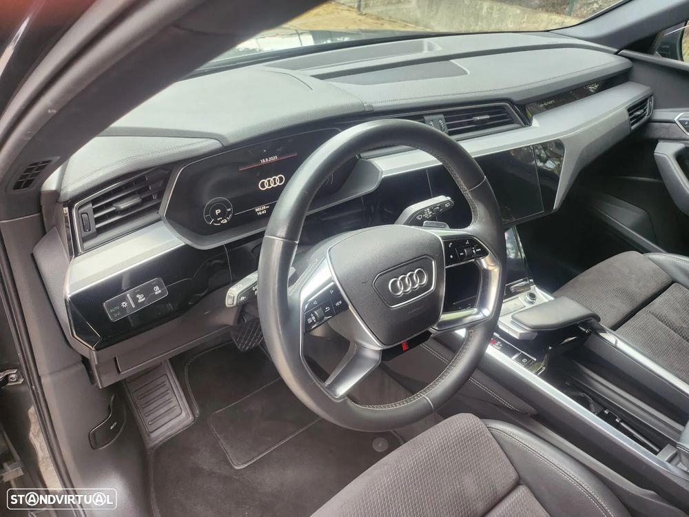 Audi e-tron 50 quattro S line - 6