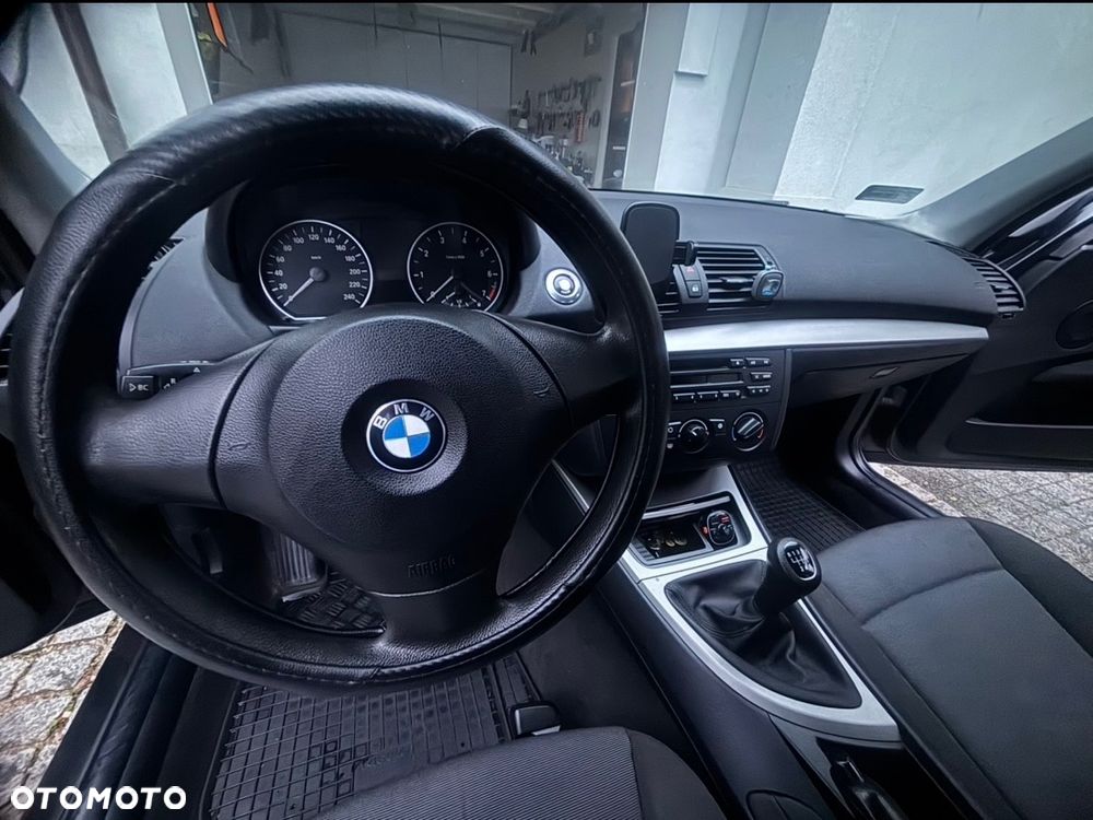 BMW Seria 1 116i - 15