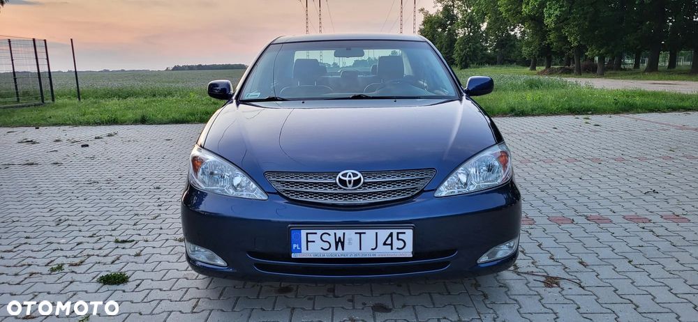 Toyota Camry 3.0 V6 - 4