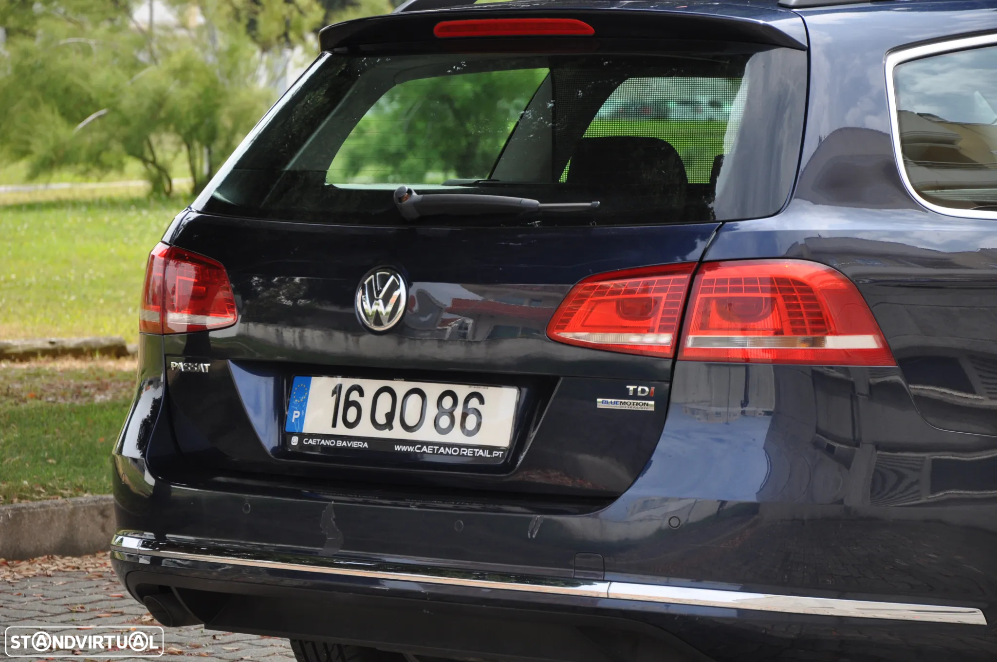 VW Passat Variant 1.6 TDI BlueMotion Trendline - 13