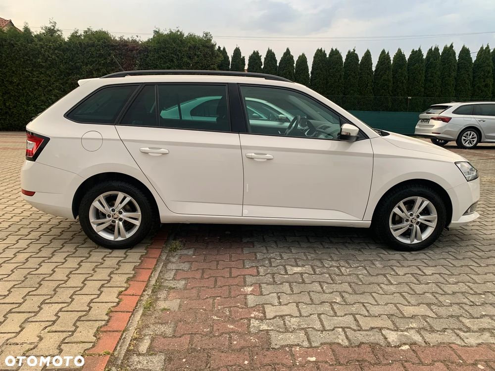 Skoda Fabia 1.0 TSI Ambition - 5