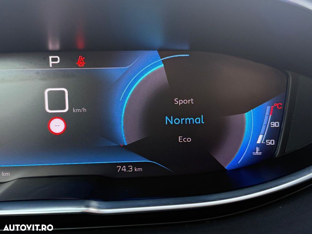 Peugeot 3008 PureTech 130 Stop & Start GPF EAT8 Allure Pack - 18