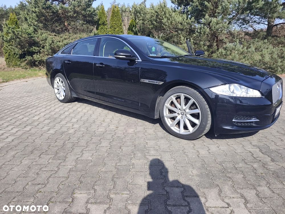 Jaguar XJ 3.0 D V6 LWB Portfolio - 6