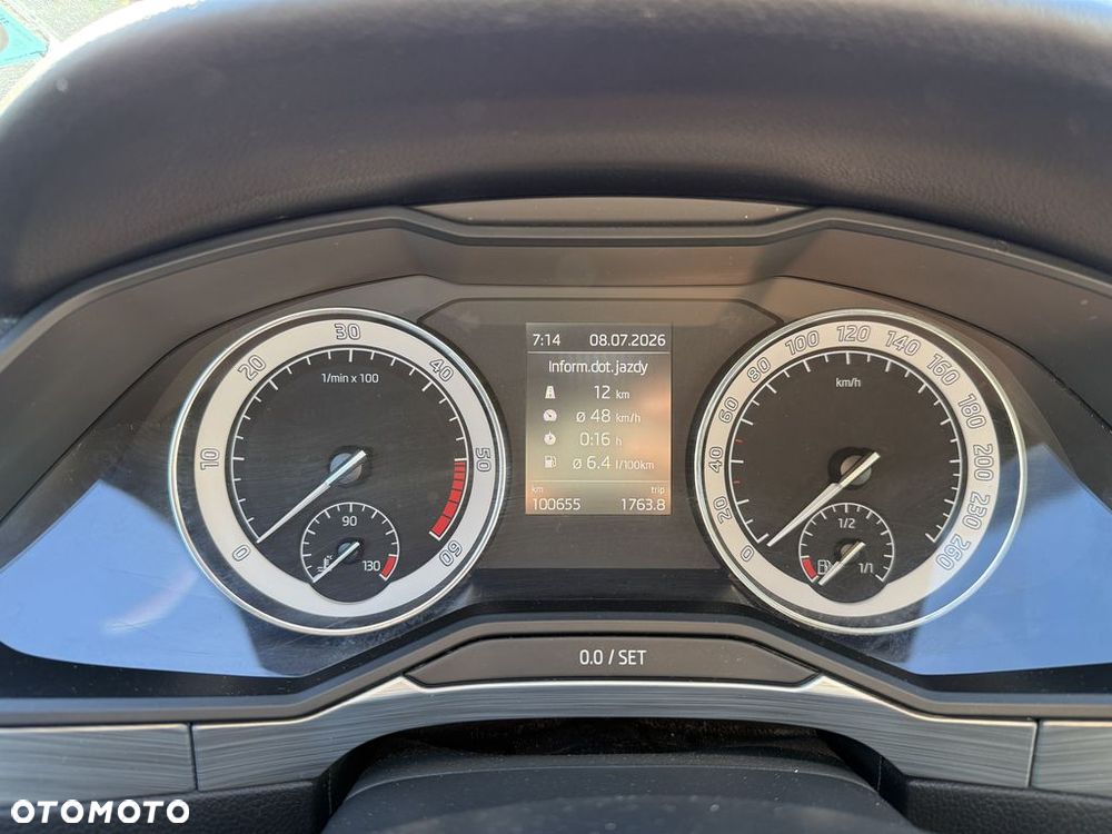 Skoda Superb 2.0 TDI SCR Ambition - 6