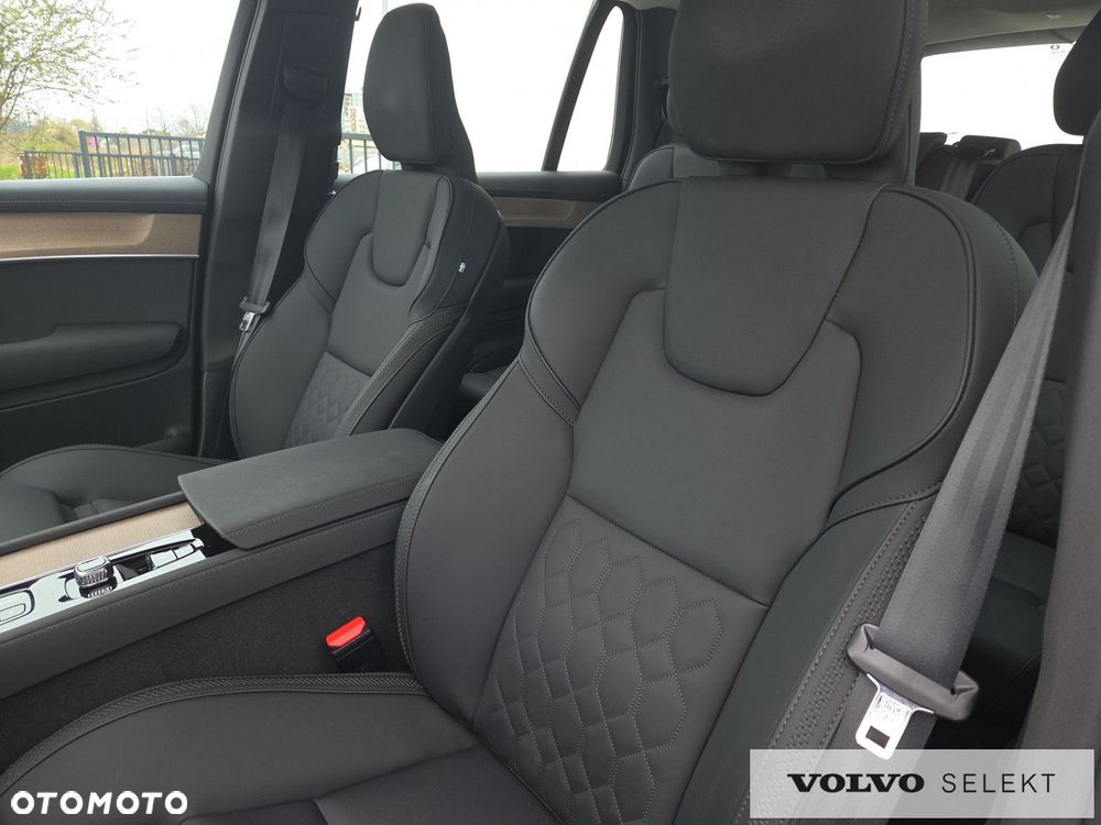 Volvo XC 90 - 23