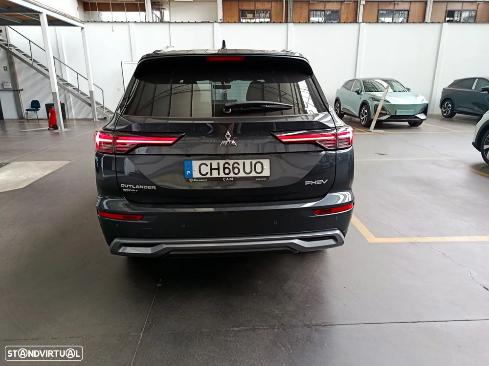 Mitsubishi Outlander 2.4 PHEV Sport Edition - 4