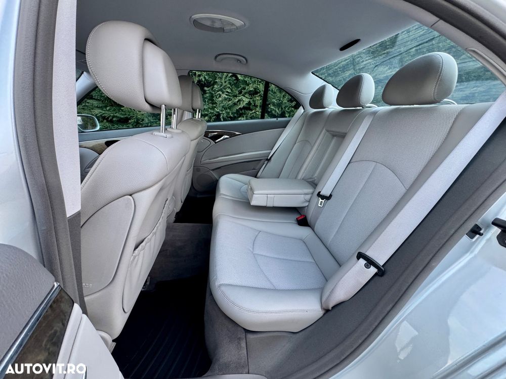 Mercedes-Benz E - 21